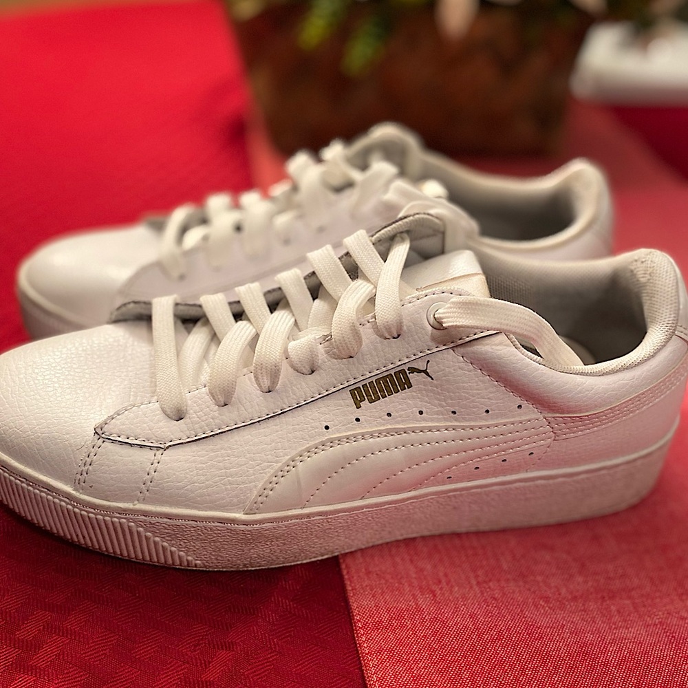 cute comfortable puma athletic shoes